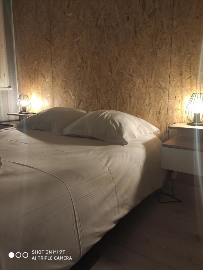 Bar Hotel Du Centre Montrevel-en-Bresse المظهر الخارجي الصورة