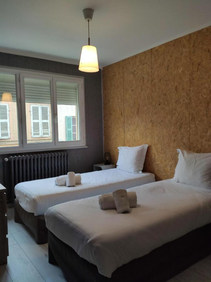 Bar Hotel Du Centre Montrevel-en-Bresse المظهر الخارجي الصورة