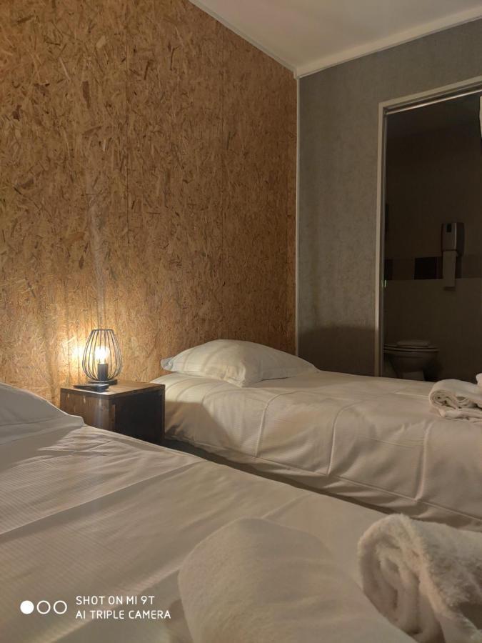 Bar Hotel Du Centre Montrevel-en-Bresse المظهر الخارجي الصورة